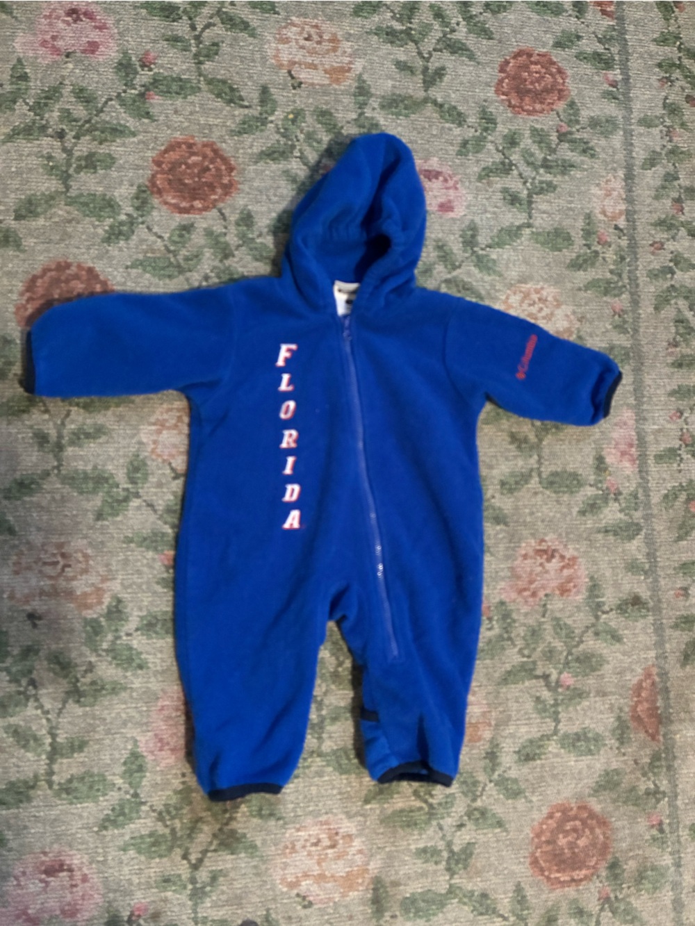 Baby Columbia blue Florida gators fleece bunting 
6 months 💙
